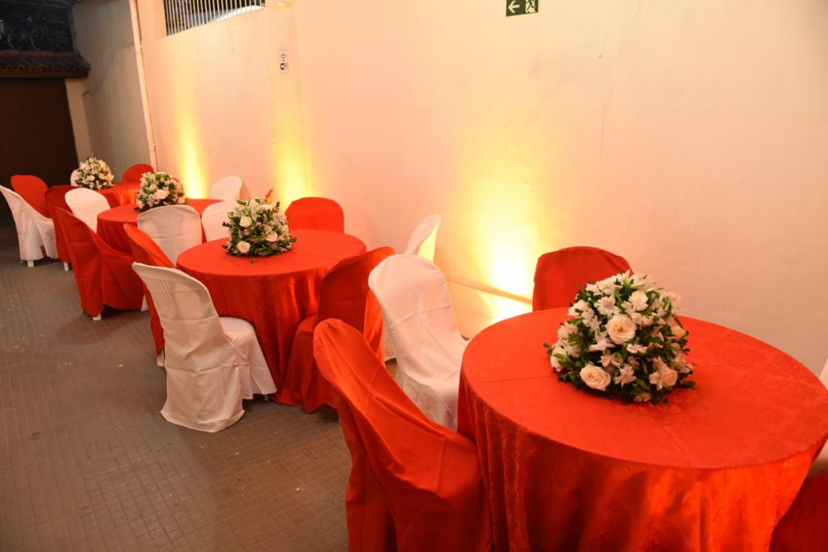 Precisou adiar seu sonho de casar? O orçamento encurtou? Nós temos a solução para você
